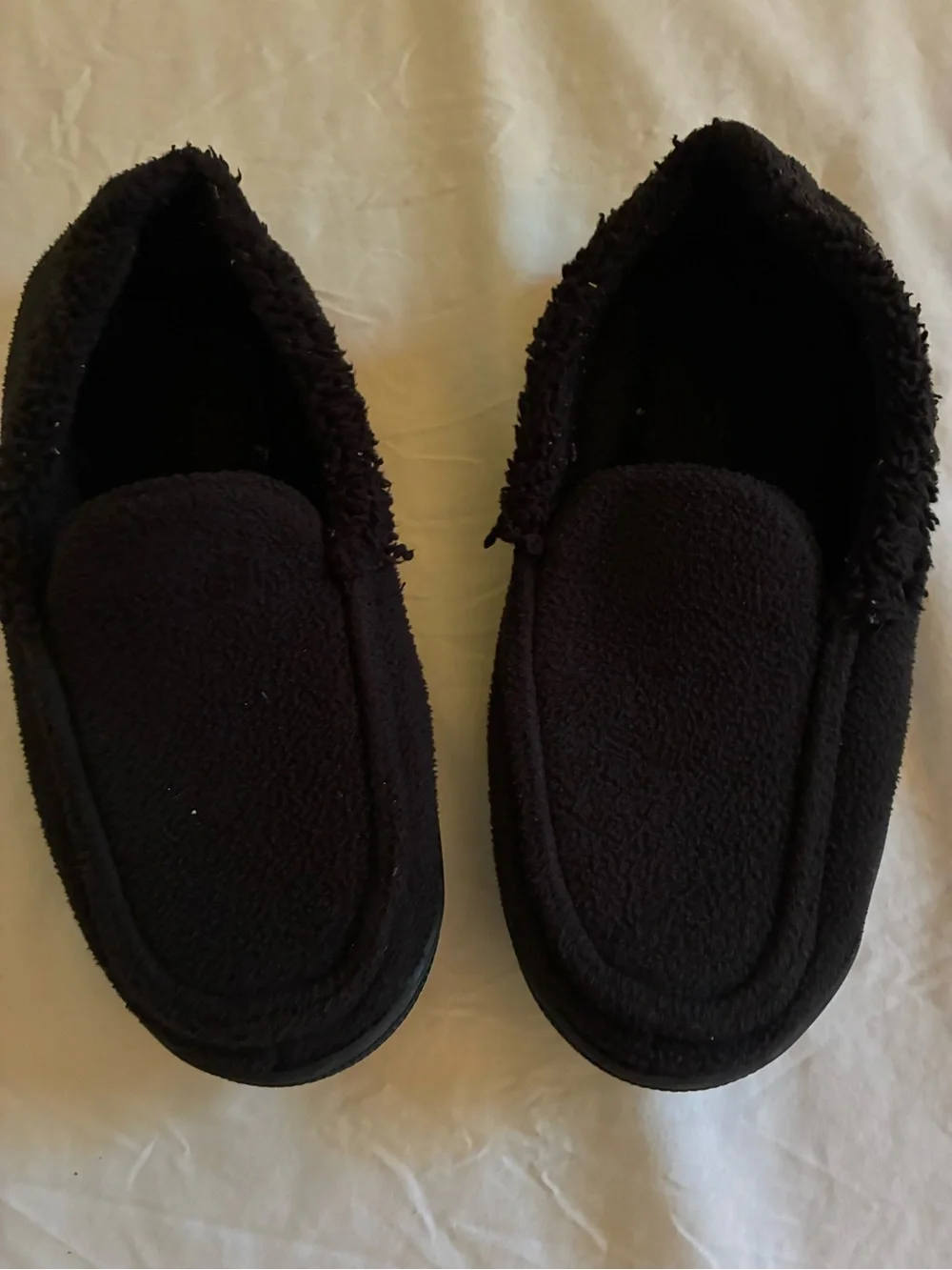 Cuddl Duds Kids Black Cozy Slip-On Slippers